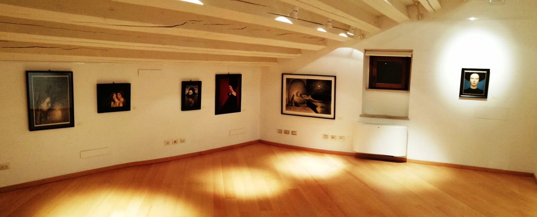 sala mostra Dipinti